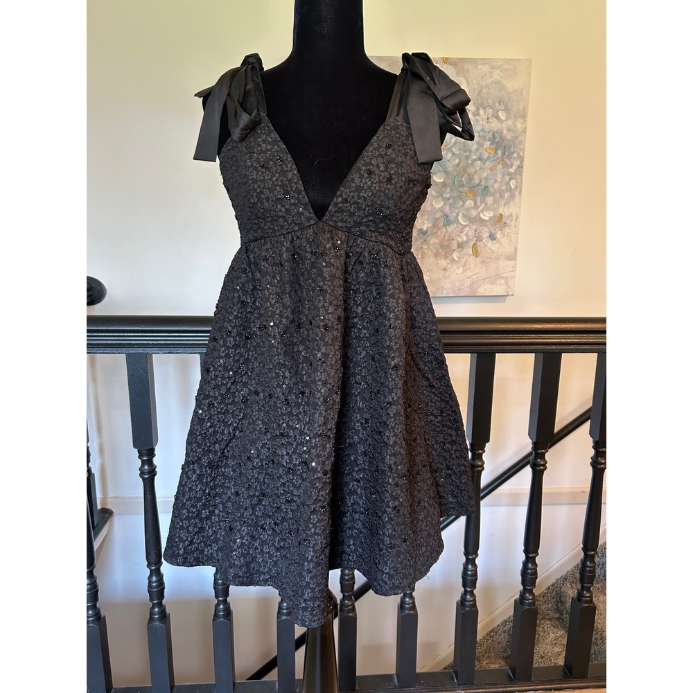 Lulus Black Sequin Floral Jacquard Mini Dress Bow Shoulder Babydoll Size M